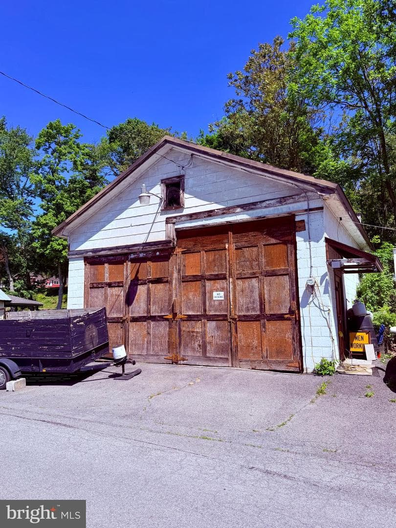 626 E Colliery Avenue photo 31