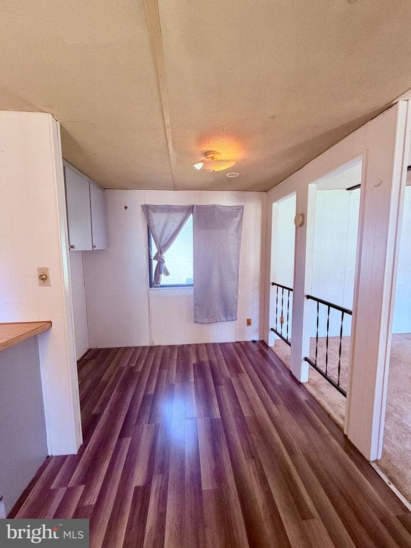 626 E Colliery Avenue photo 9