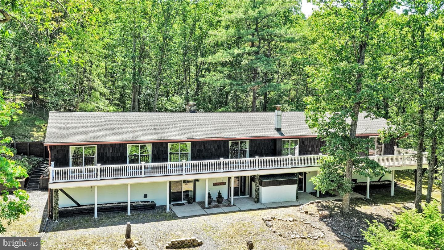 795 Cherokee Drive photo 3