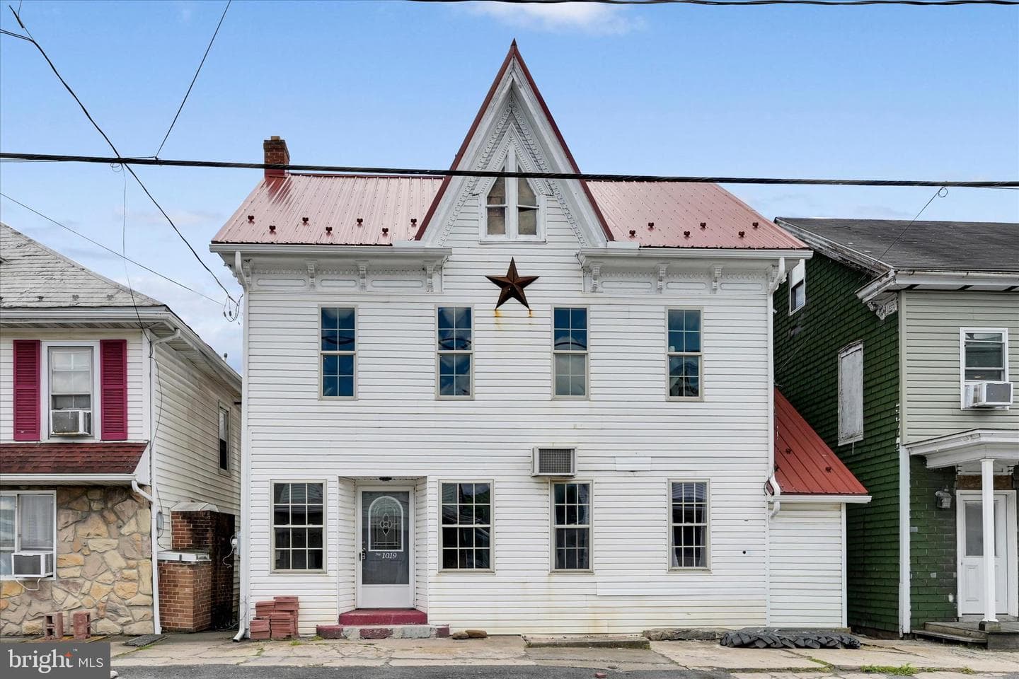 1019 W Main Street, Valley View