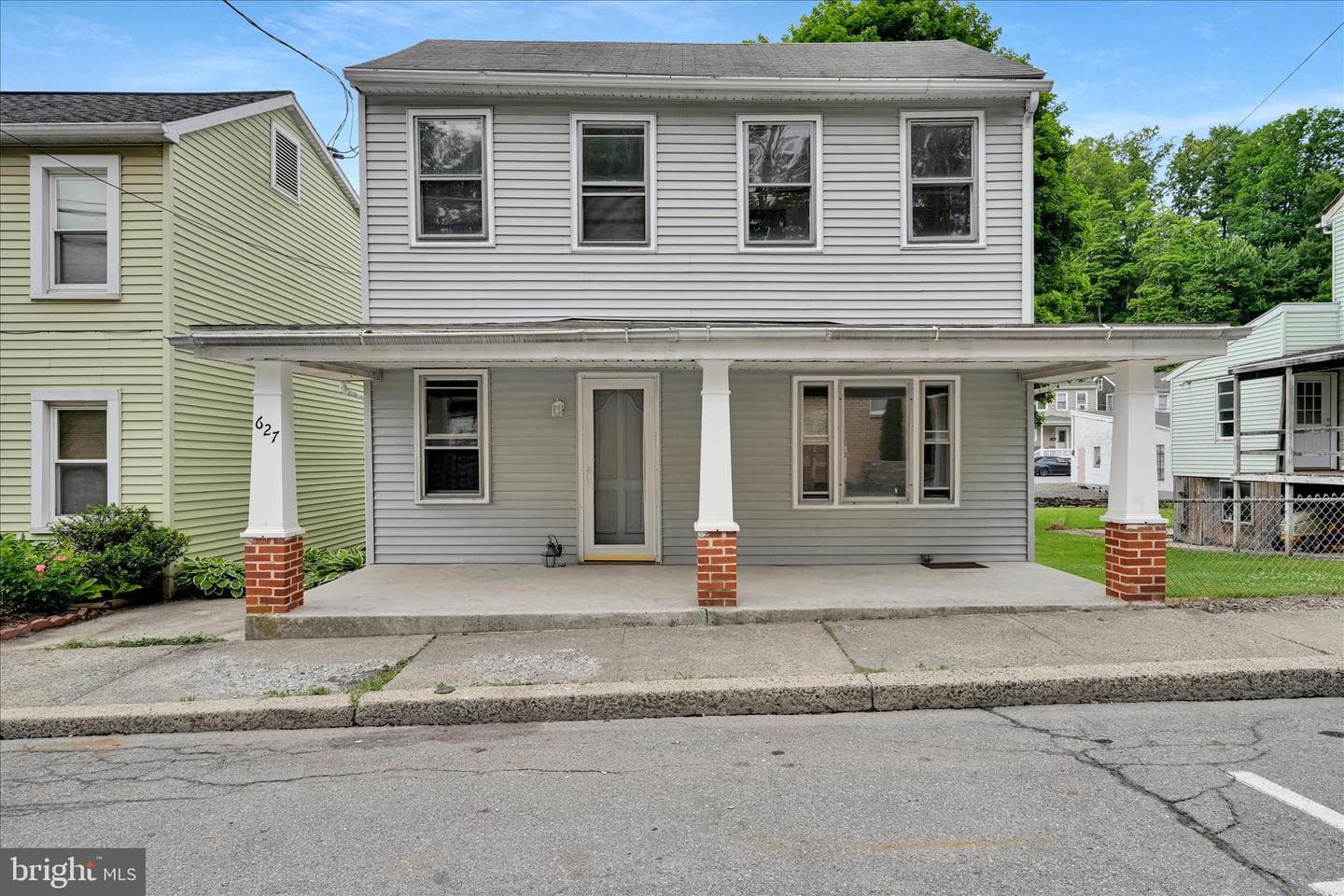 627 N Garfield Avenue photo 6