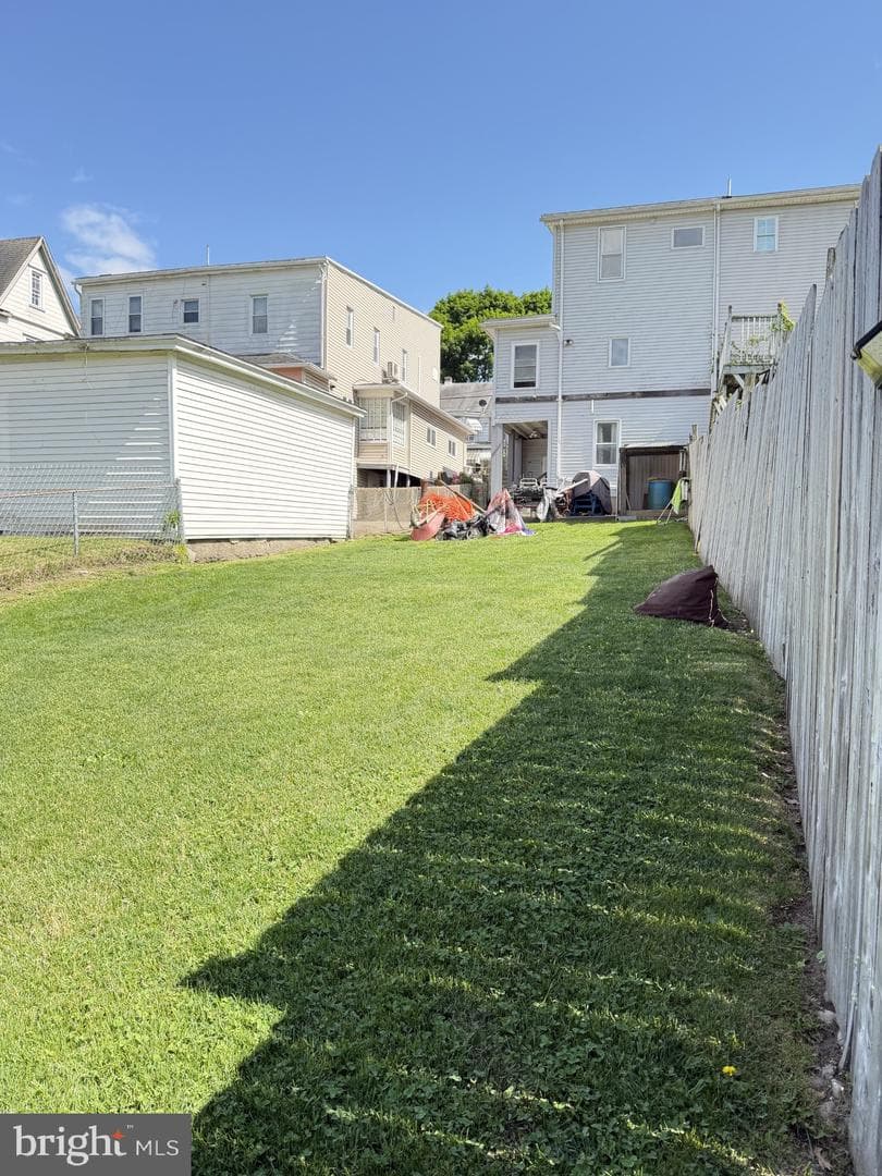 129 E Ridge Street photo 37