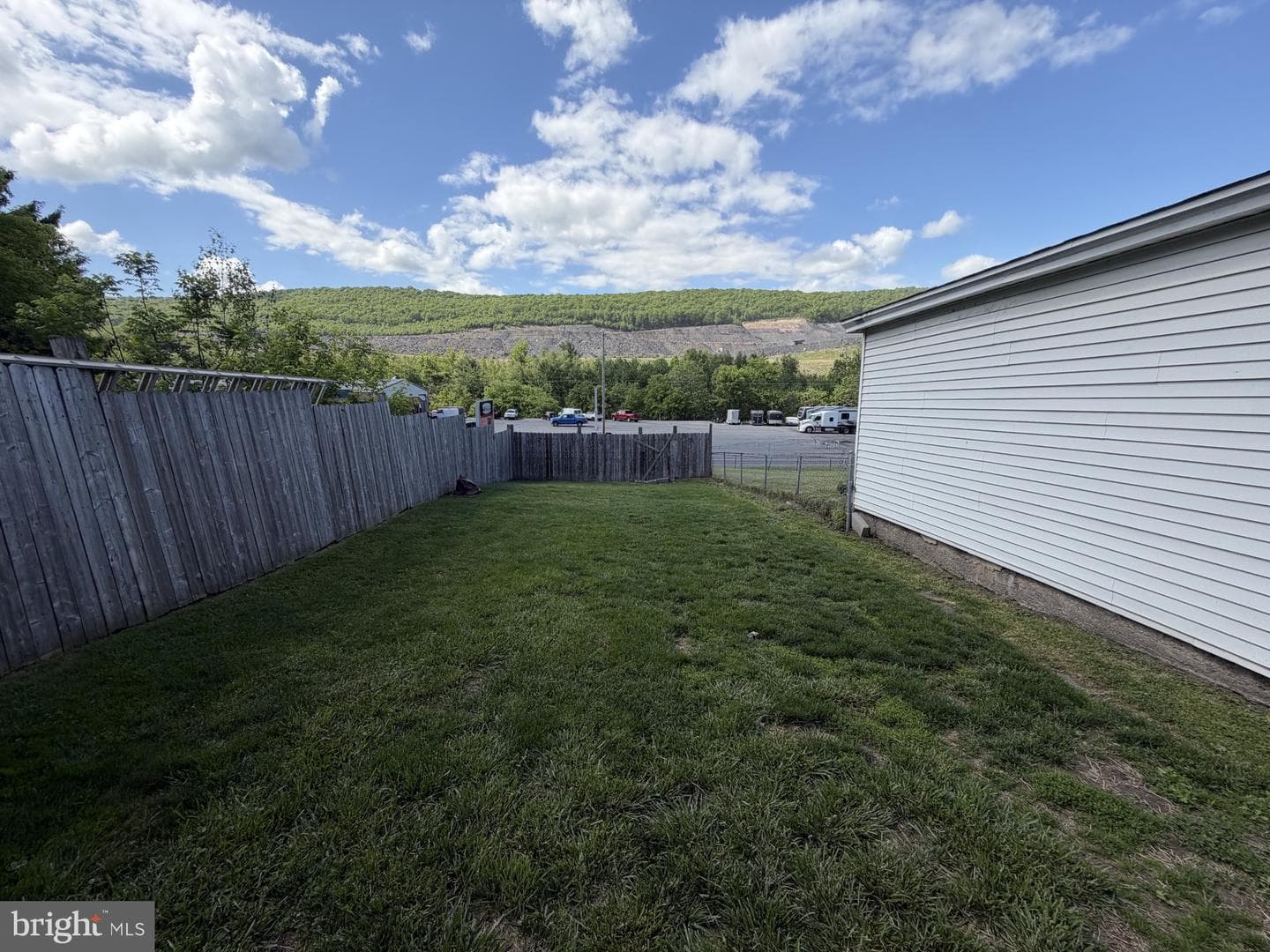 129 E Ridge Street photo 38