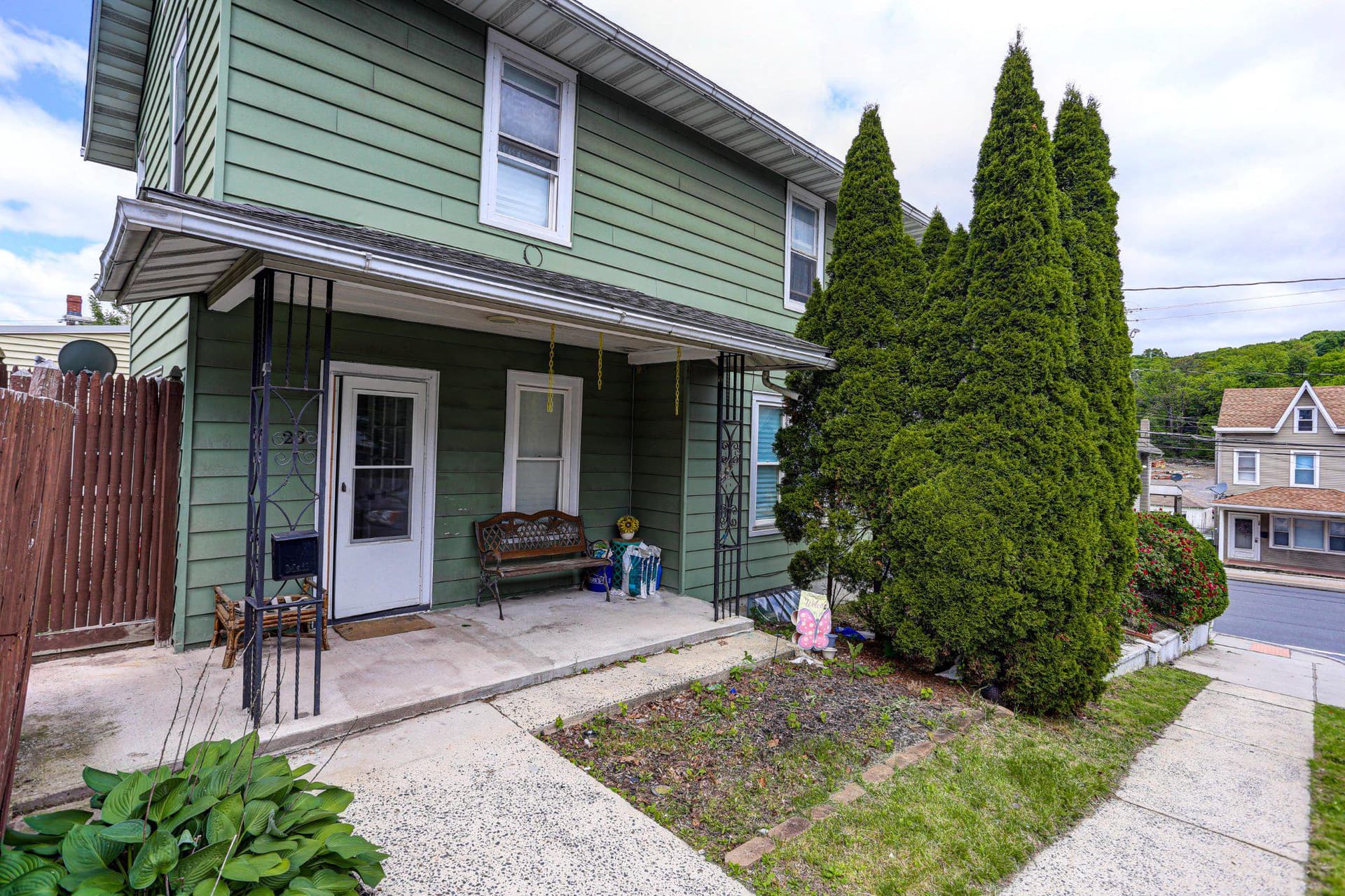 23 S Center Avenue photo 18