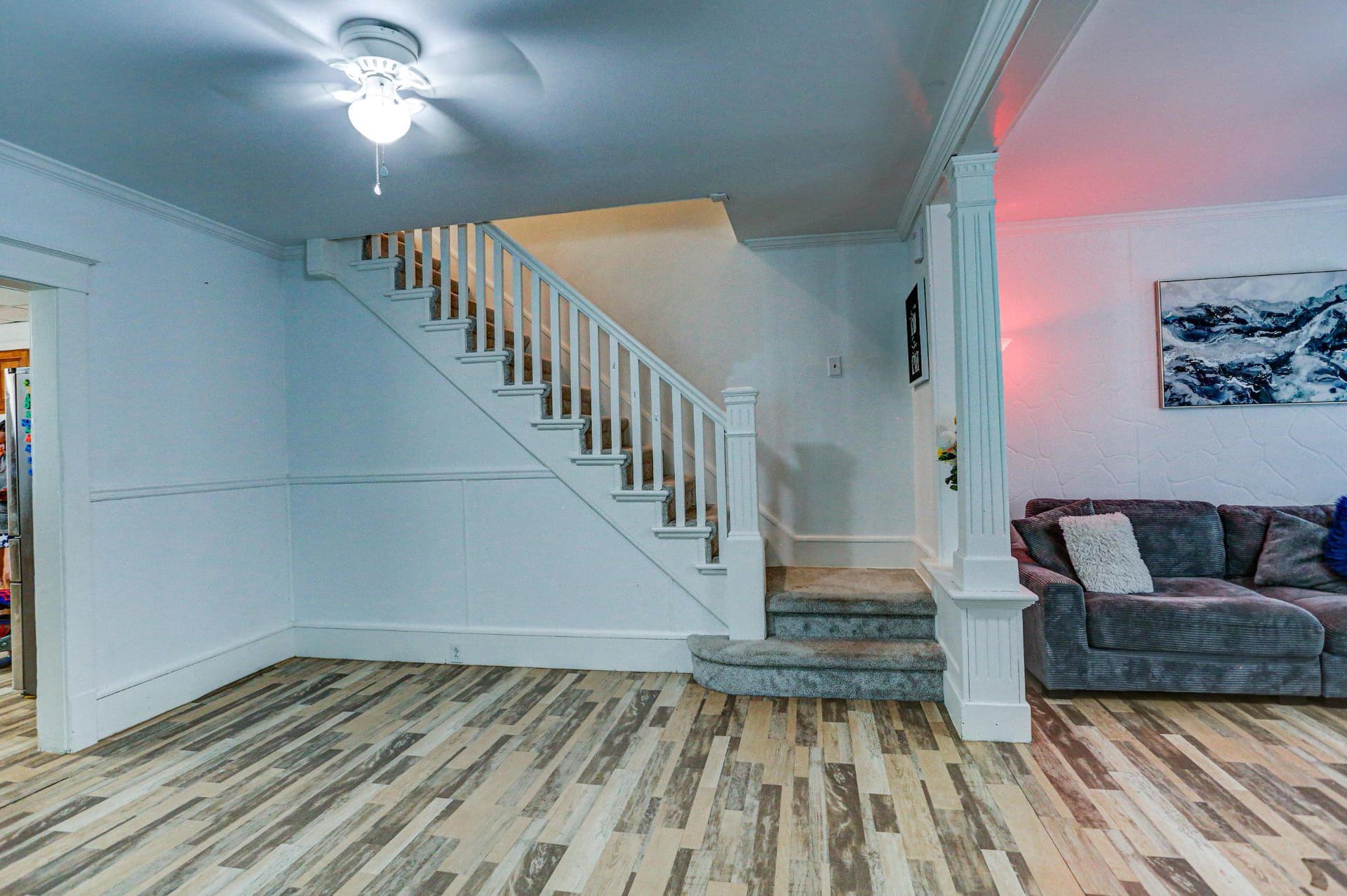 23 S Center Avenue photo 5