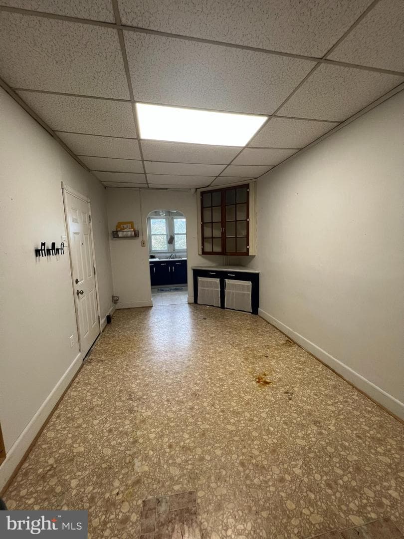 122 E Market Street photo 3