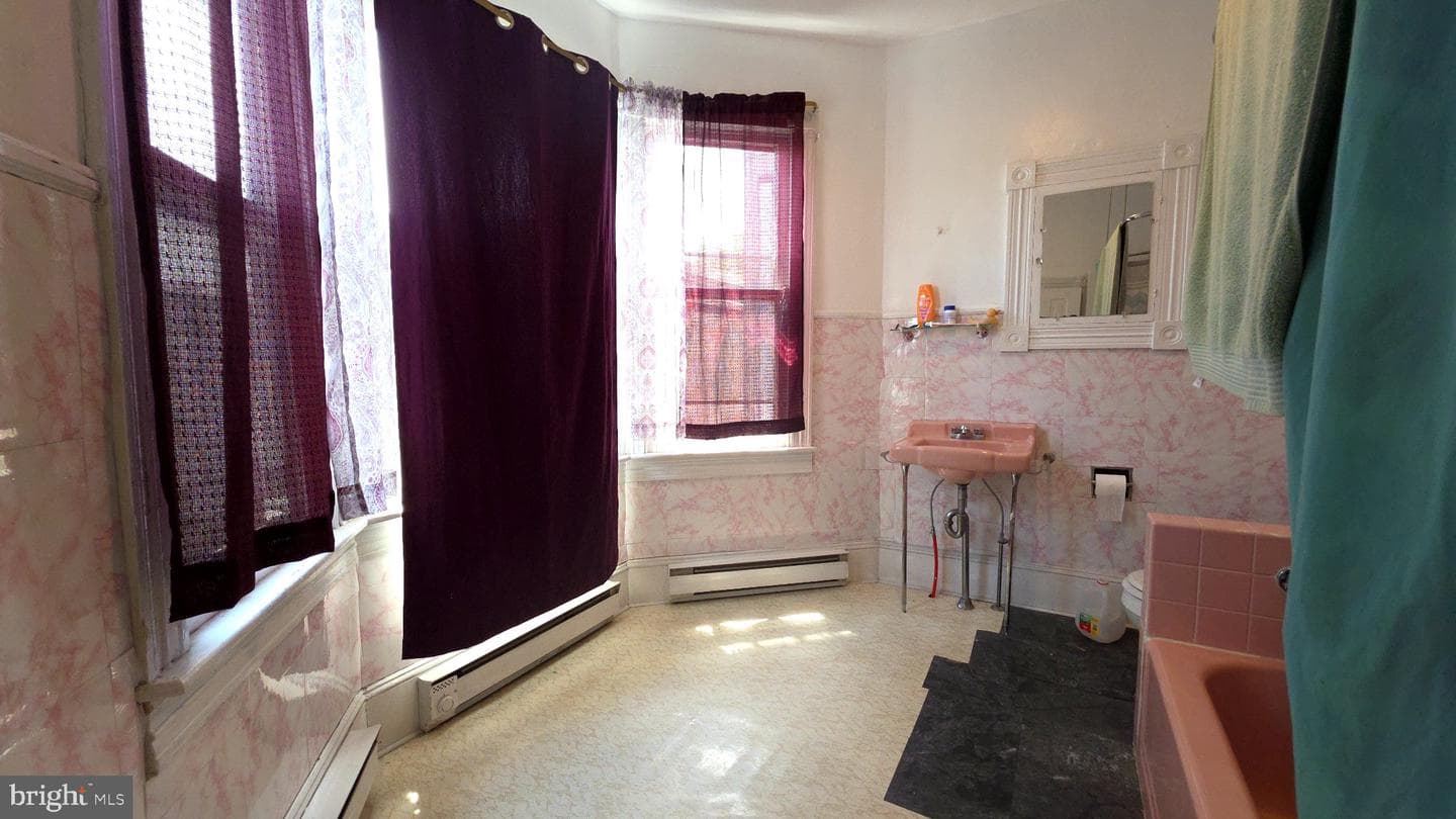 332 S Jardin photo 19