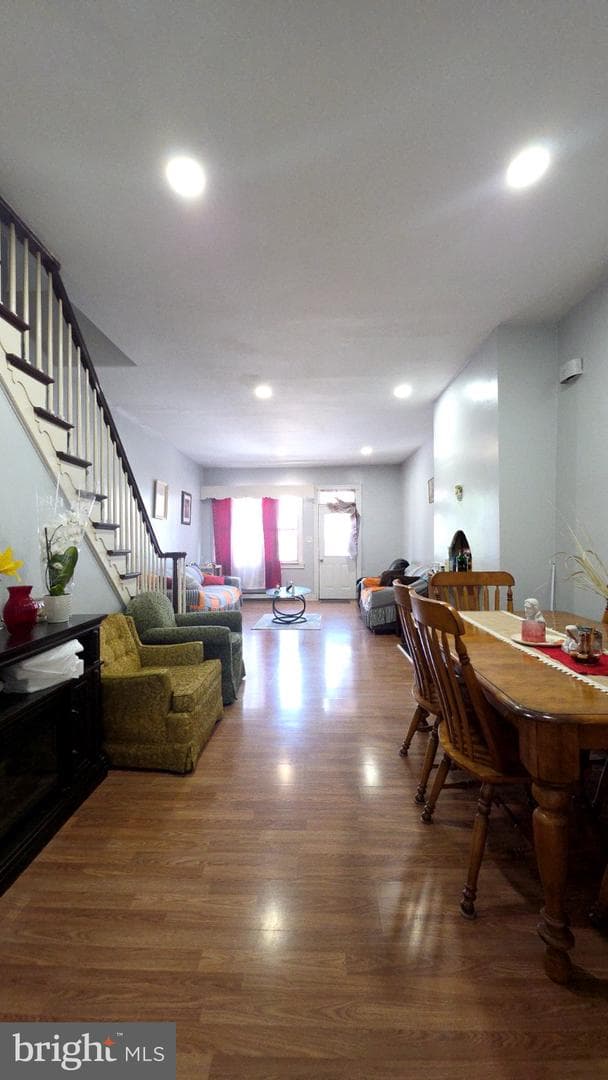 332 S Jardin photo 3