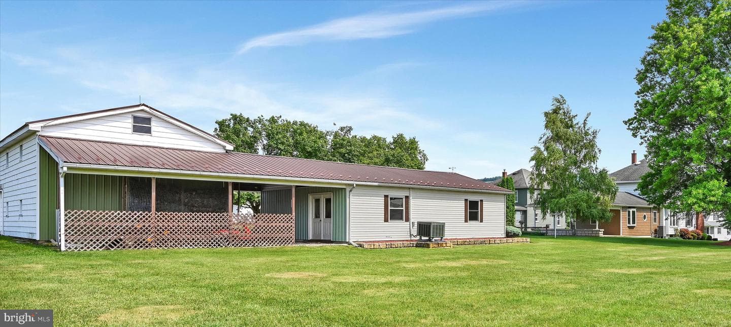 1056 E Main Street photo 52