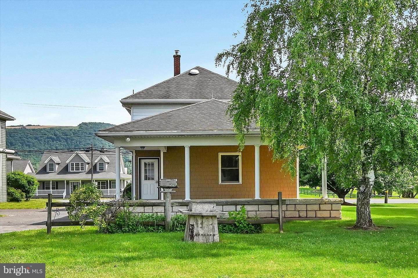 1056 E Main Street photo 53