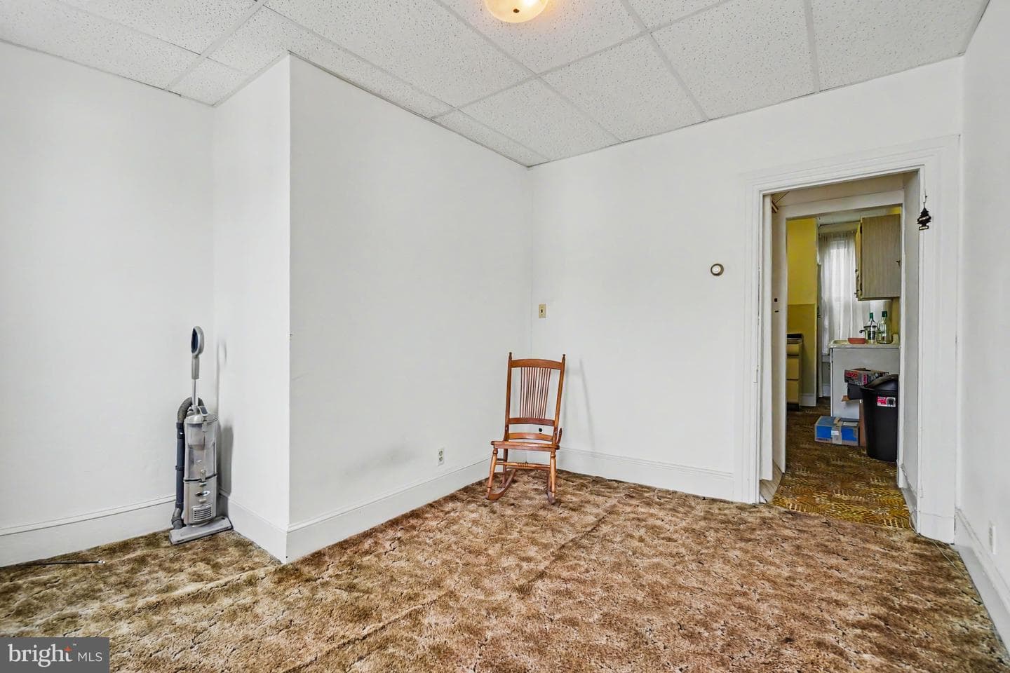 818 E Centre Street photo 11