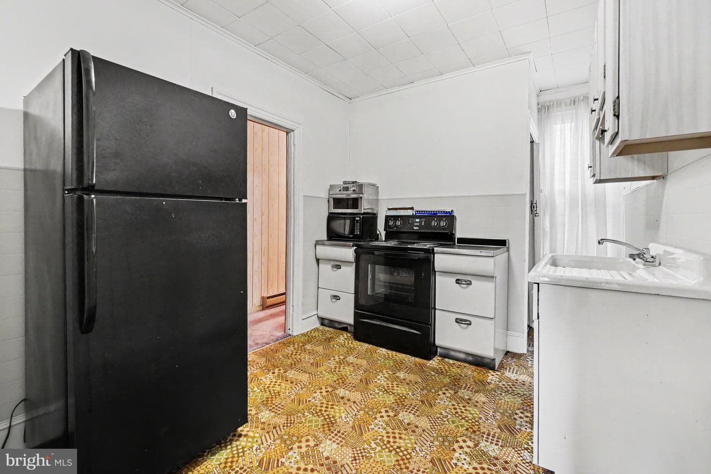818 E Centre Street photo 14