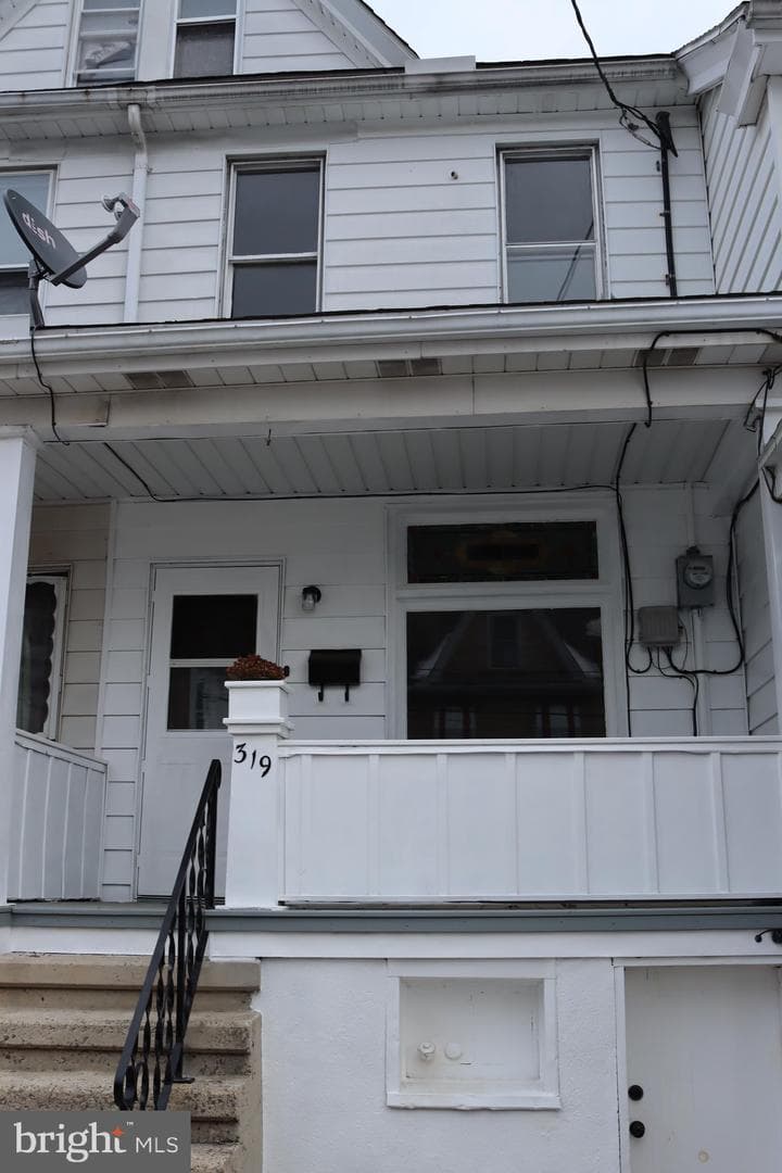 319 N Columbia Street photo 12