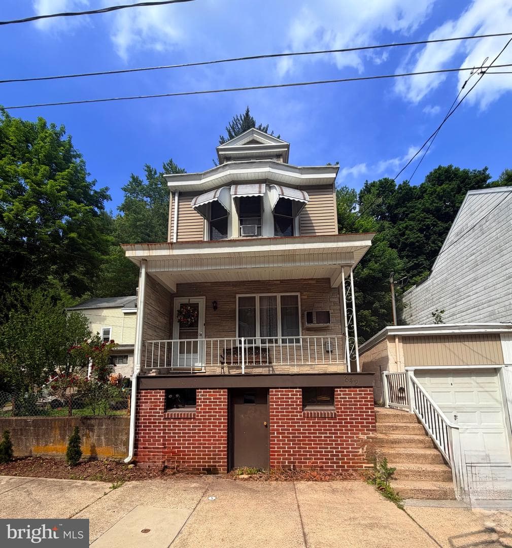 842 Water Street, Pottsville