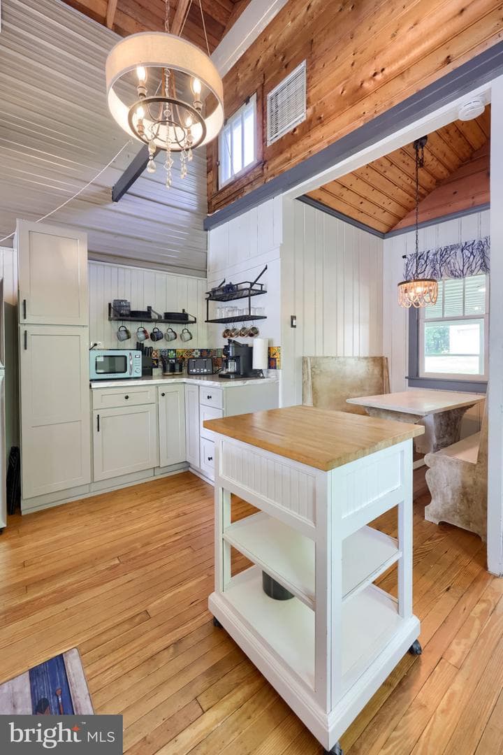 49 King Fisher Drive photo 22