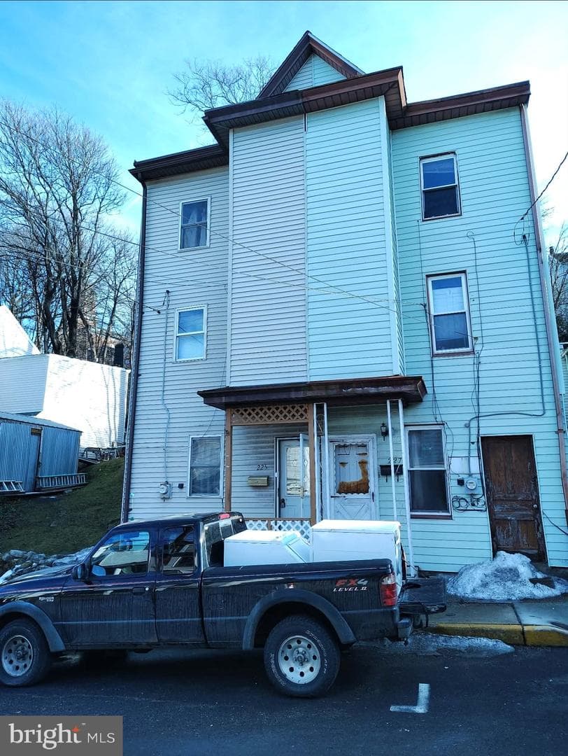 225 Laurel Street, Minersville