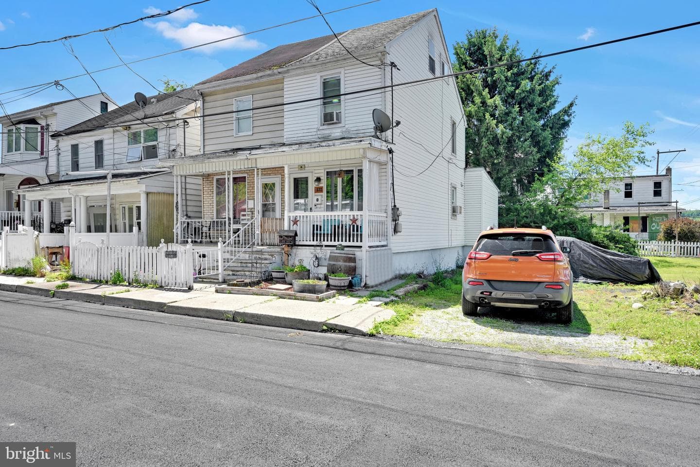 532 W Washington Street photo 3