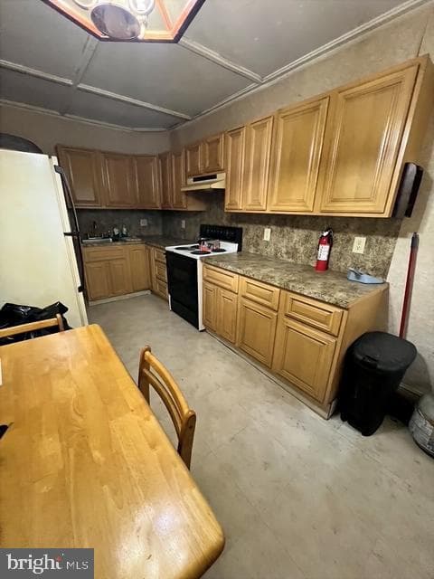 324 E Pine Street photo 13