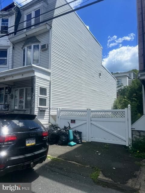 324 E Pine Street, Mahanoy City