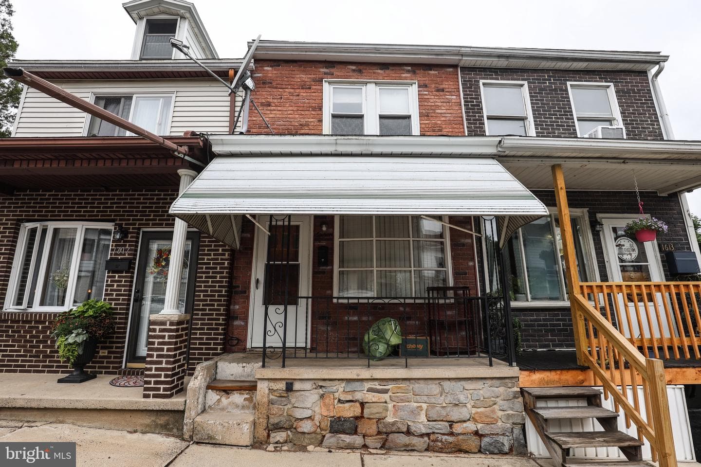 1615 Walnut Street photo 2