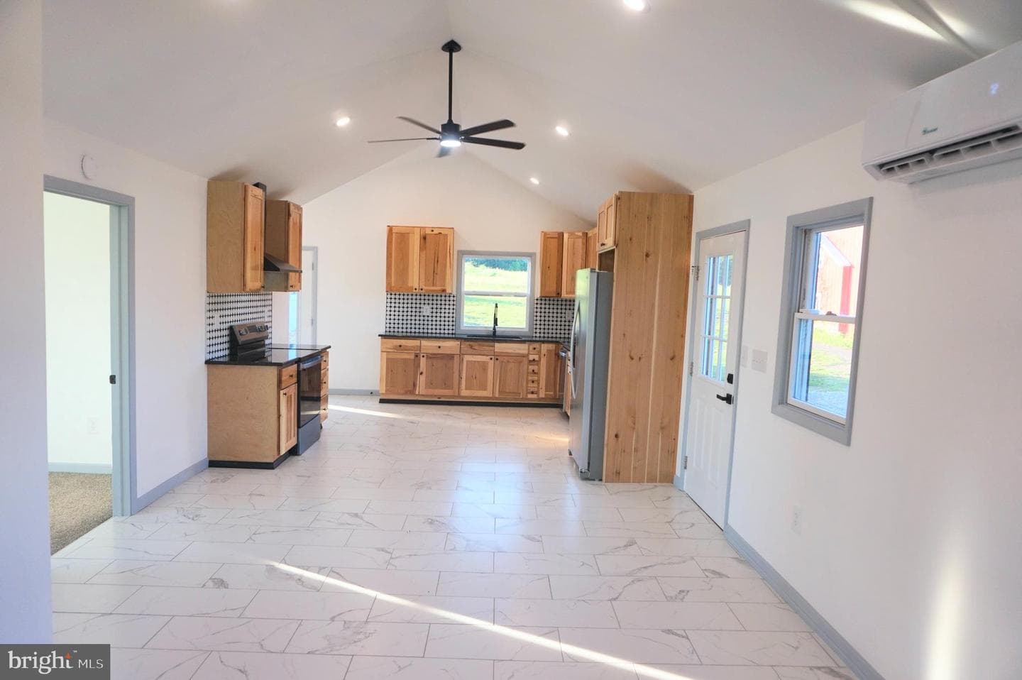 270 W Mountain Road photo 13