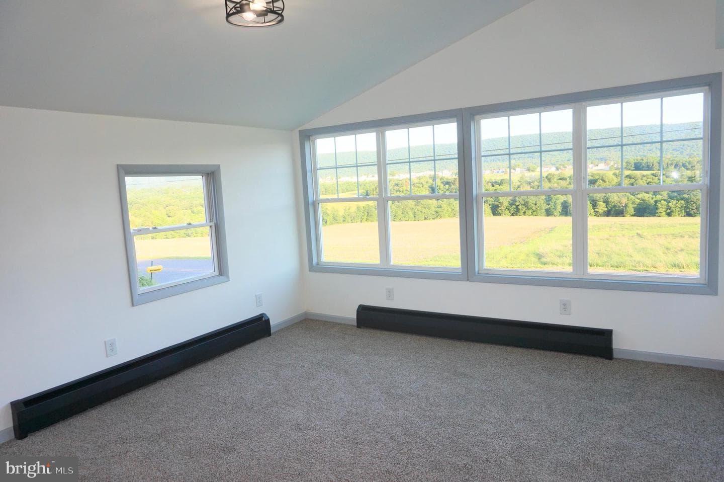 270 W Mountain Road photo 18