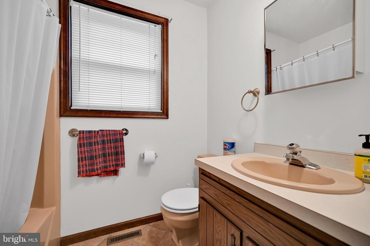 1933 Wynonah Drive photo 11