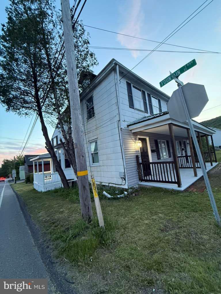 329 Cathrine Street photo 12