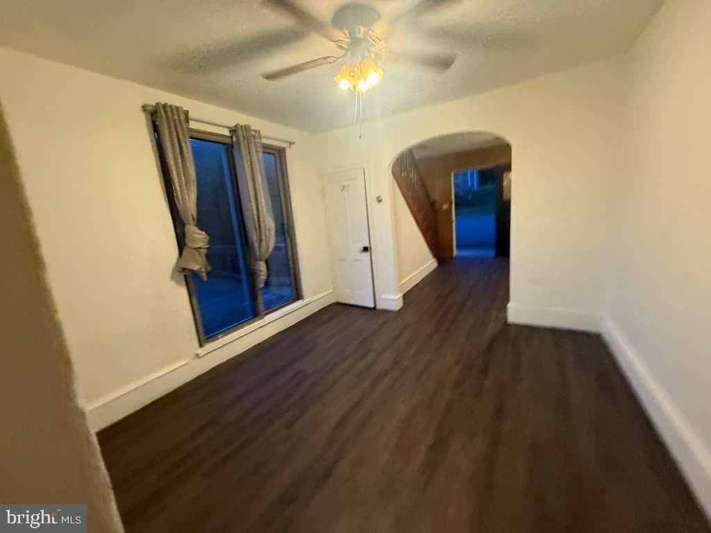 329 Cathrine Street photo 14