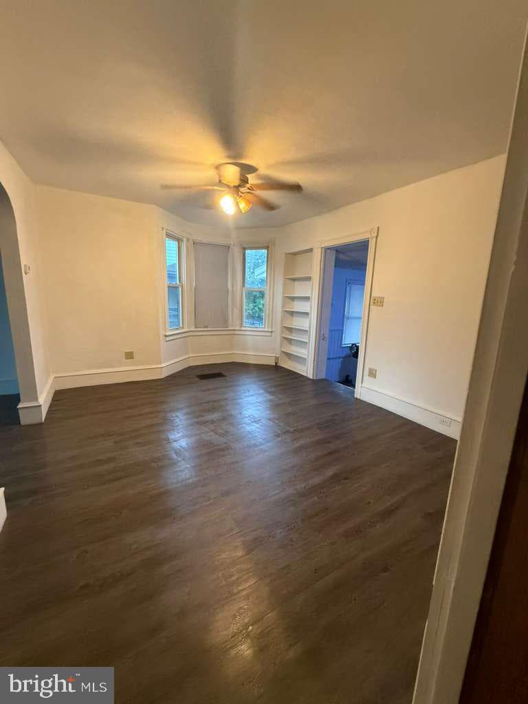 329 Cathrine Street photo 20