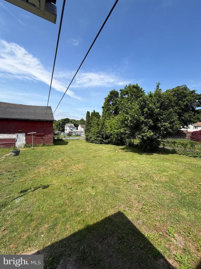329 Cathrine Street photo 33