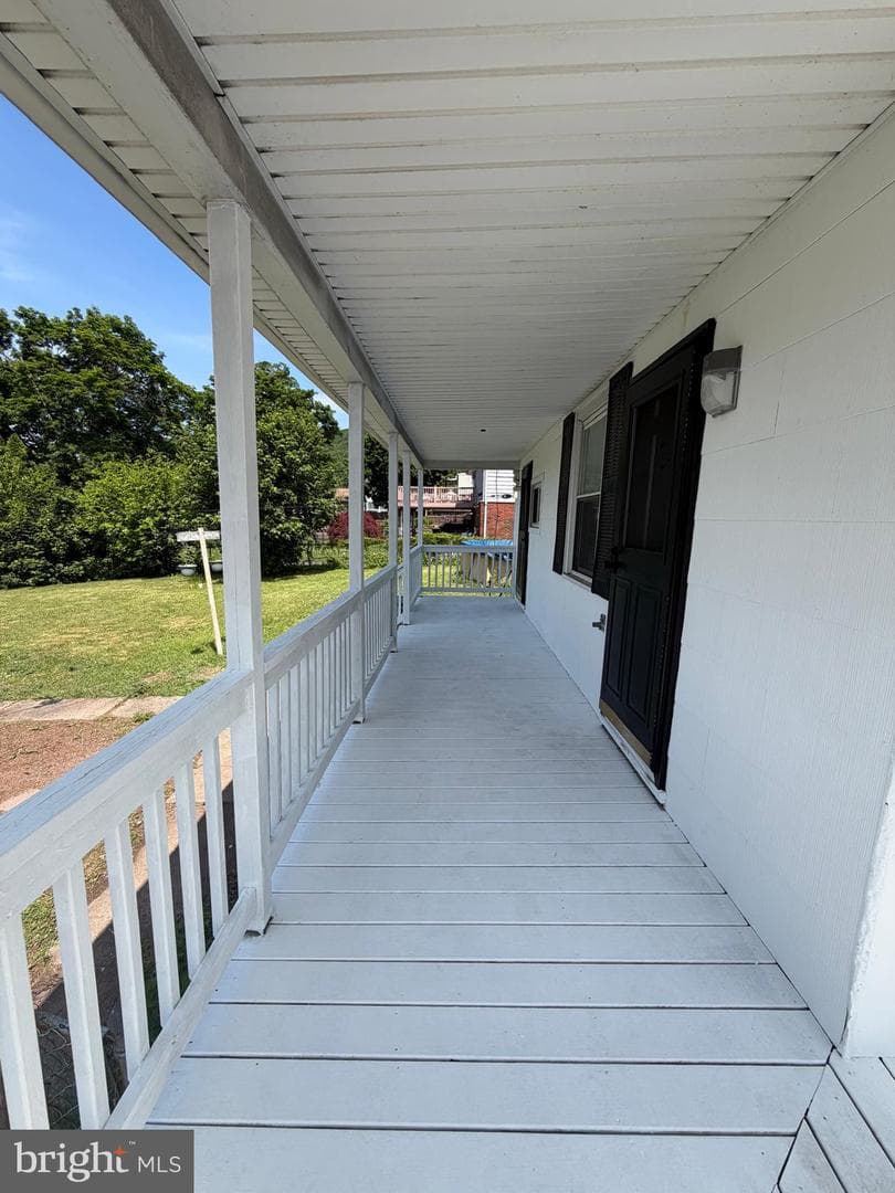 329 Cathrine Street photo 34