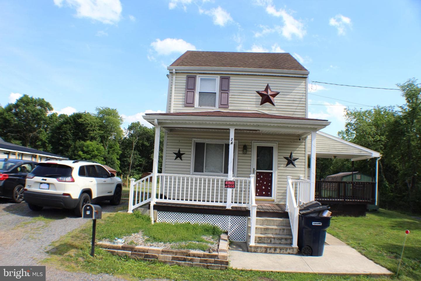24 S School Row Street photo 3
