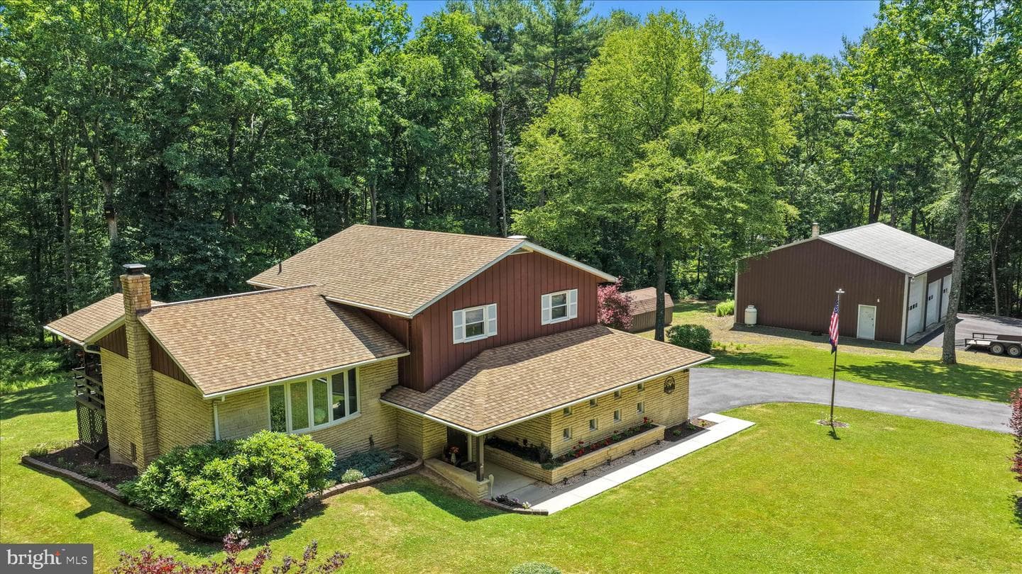 28 Pine Heights Drive, Pine Grove