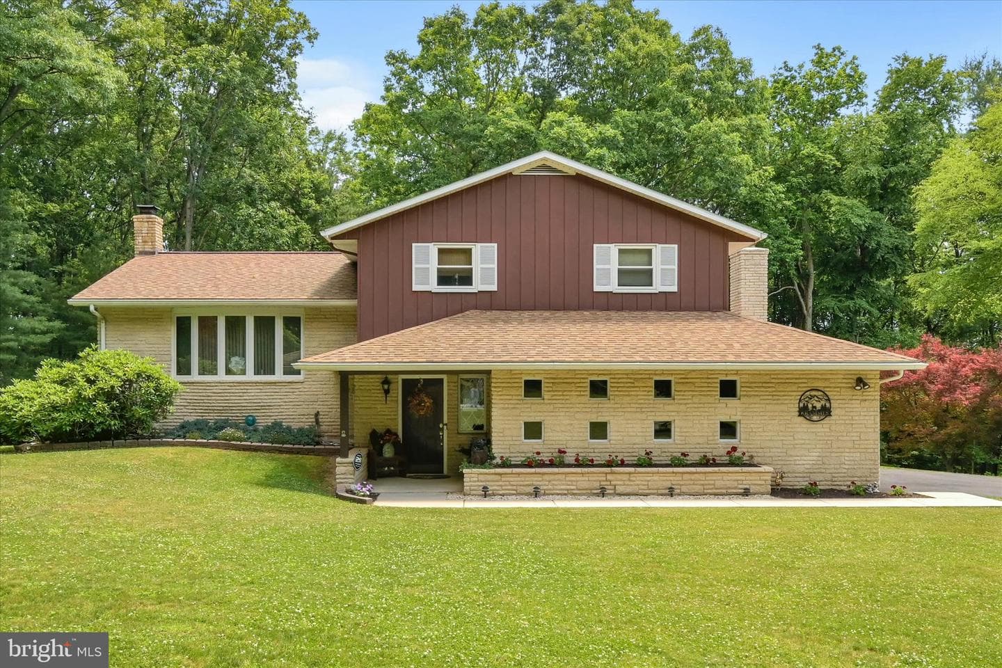 28 Pine Heights Drive photo 12