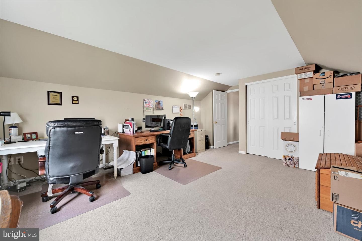 84 Oak Ledge Avenue photo 32