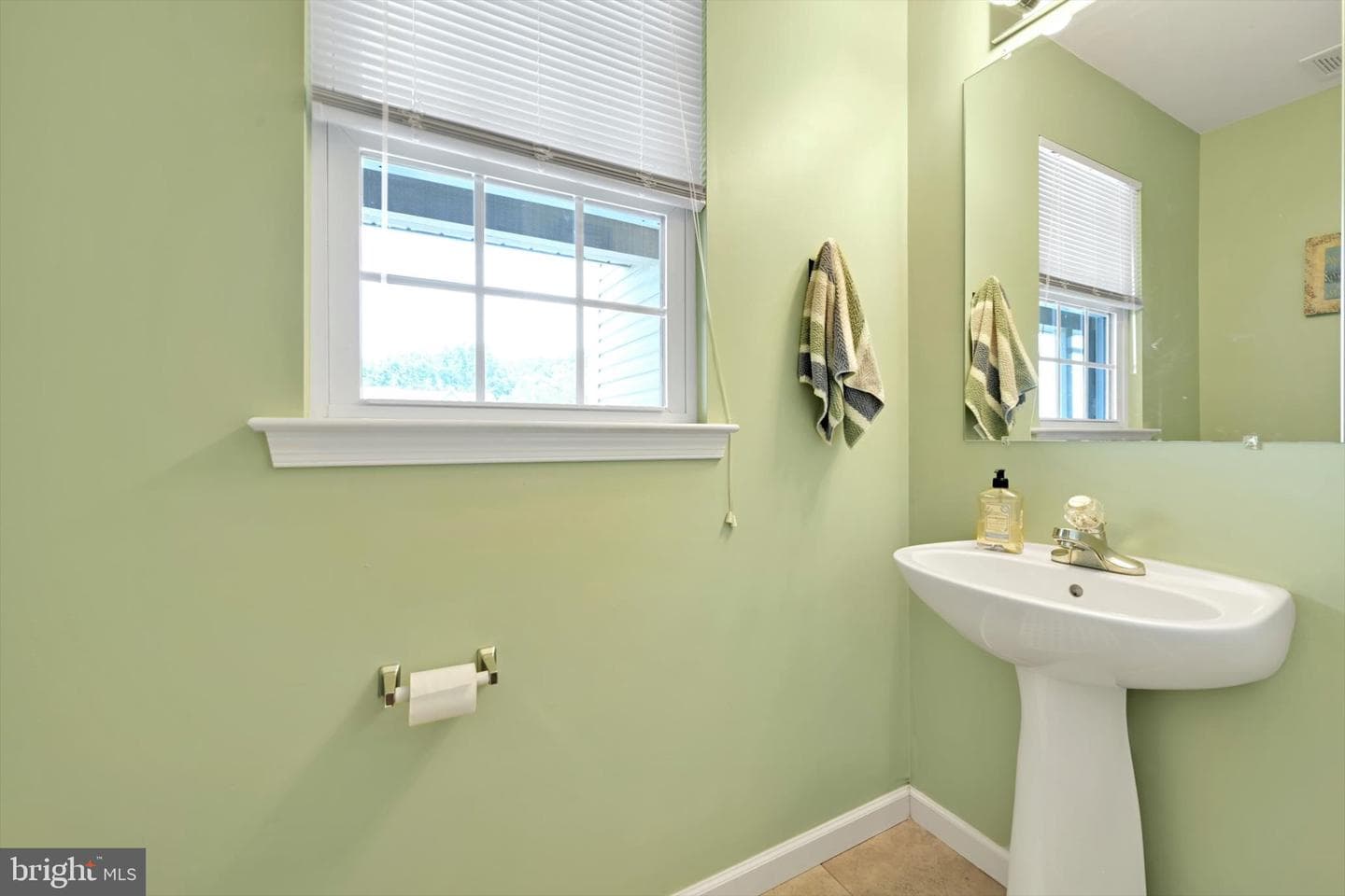 84 Oak Ledge Avenue photo 33