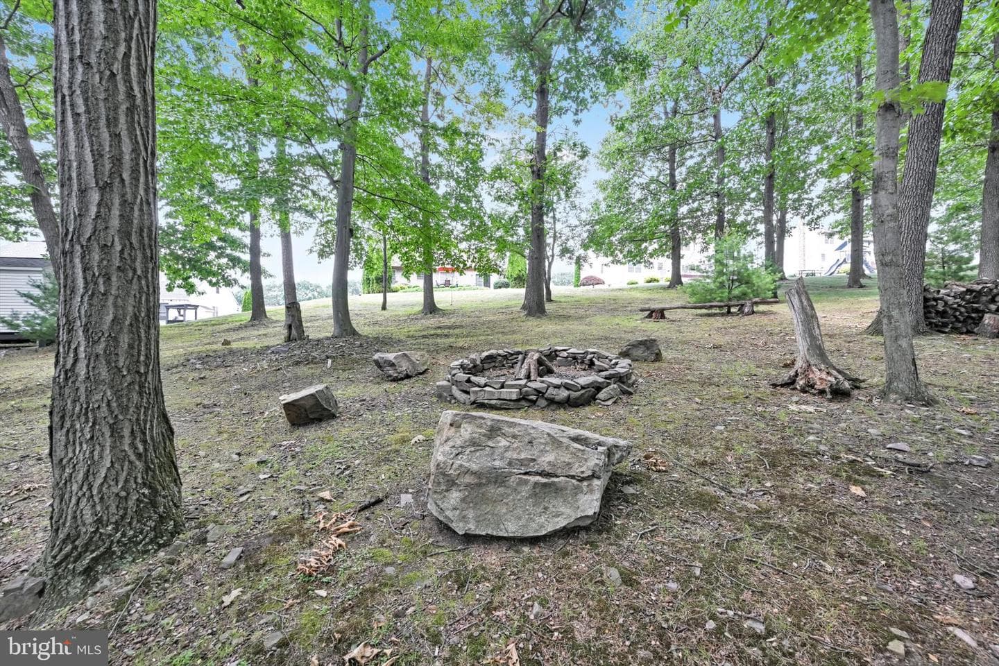 84 Oak Ledge Avenue photo 46