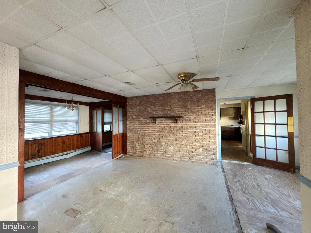 251 N Columbia Street photo 10