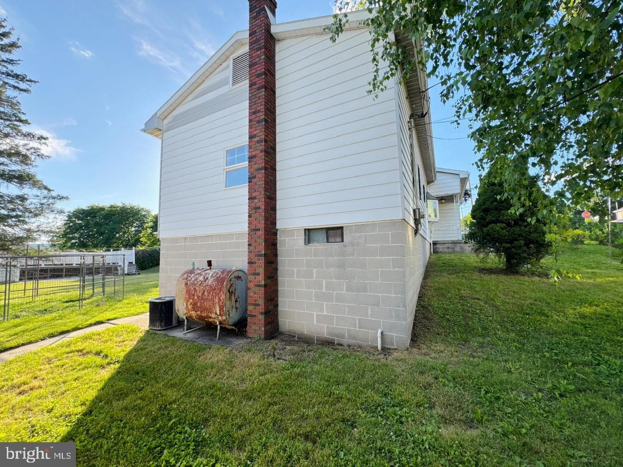 251 N Columbia Street photo 5