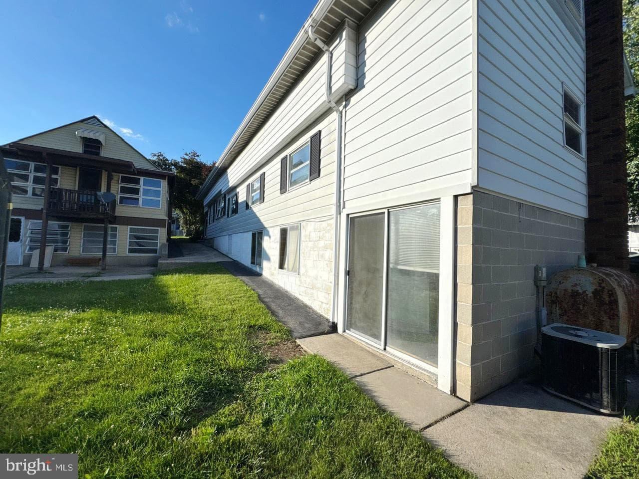 251 N Columbia Street photo 6