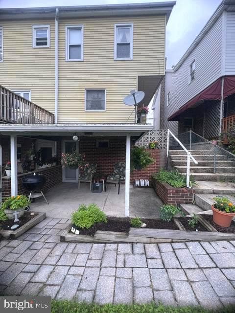 317 Centre Ave photo 23