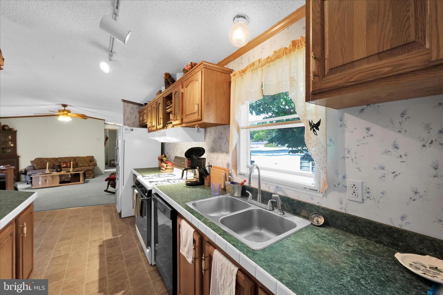 11 Frieden Manor #a photo 15