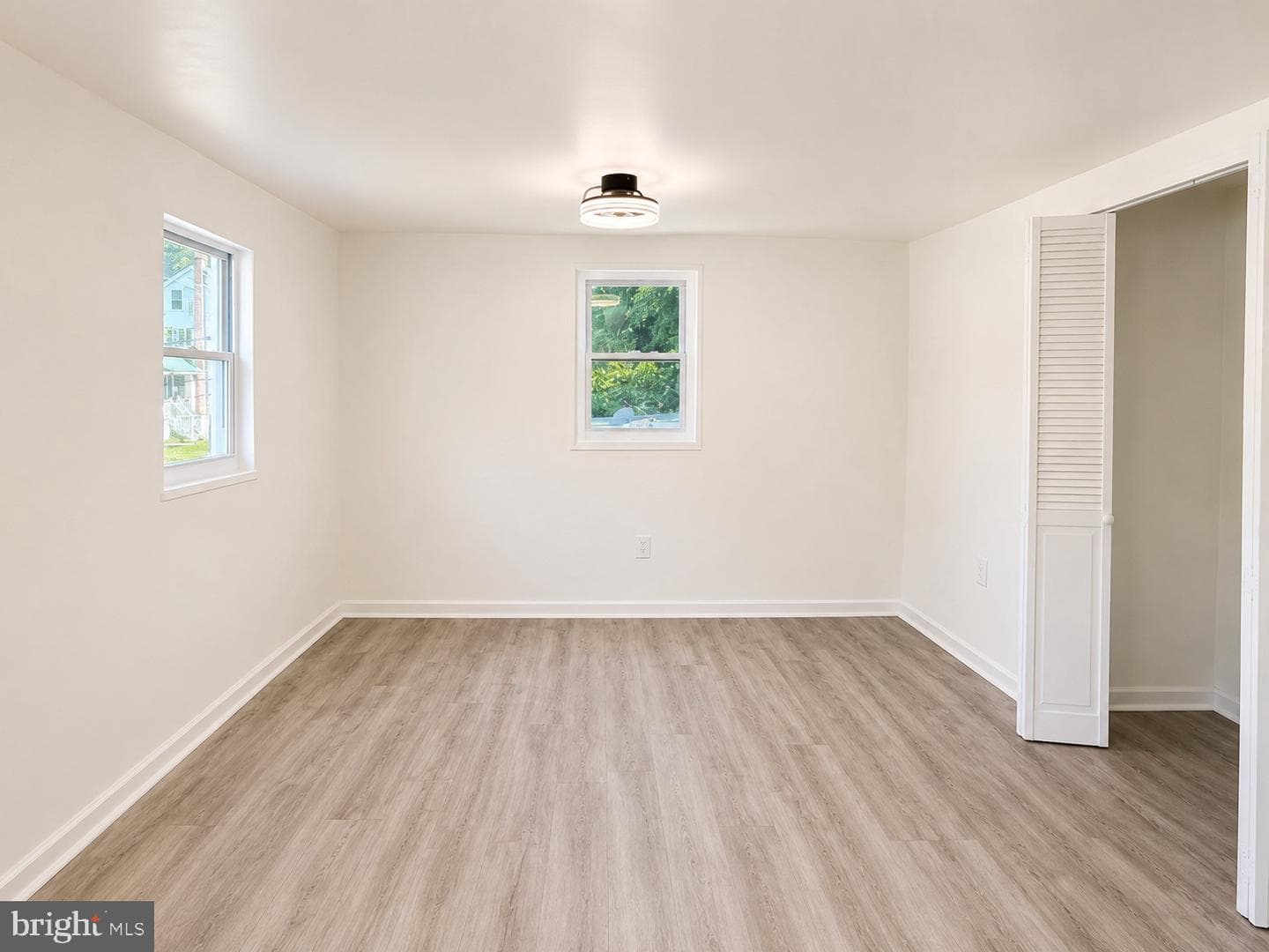 30 S Sport Hill Road photo 14