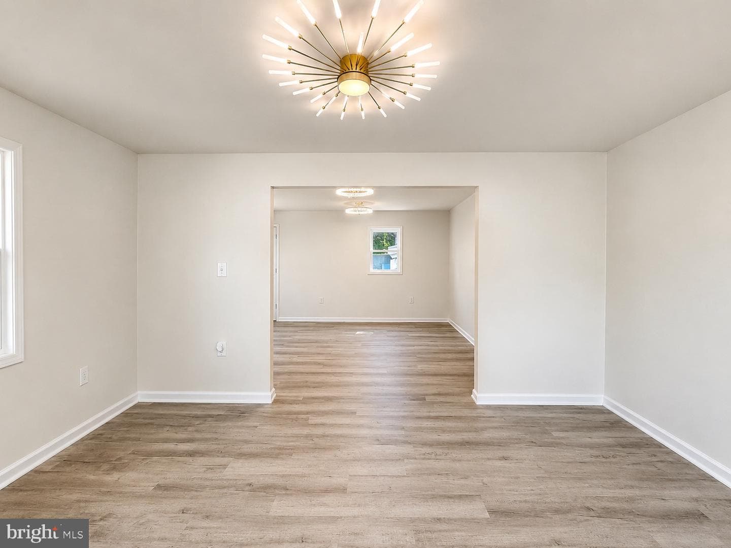 30 S Sport Hill Road photo 3