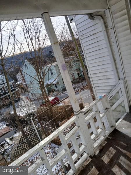 437 Morgan Avenue photo 3