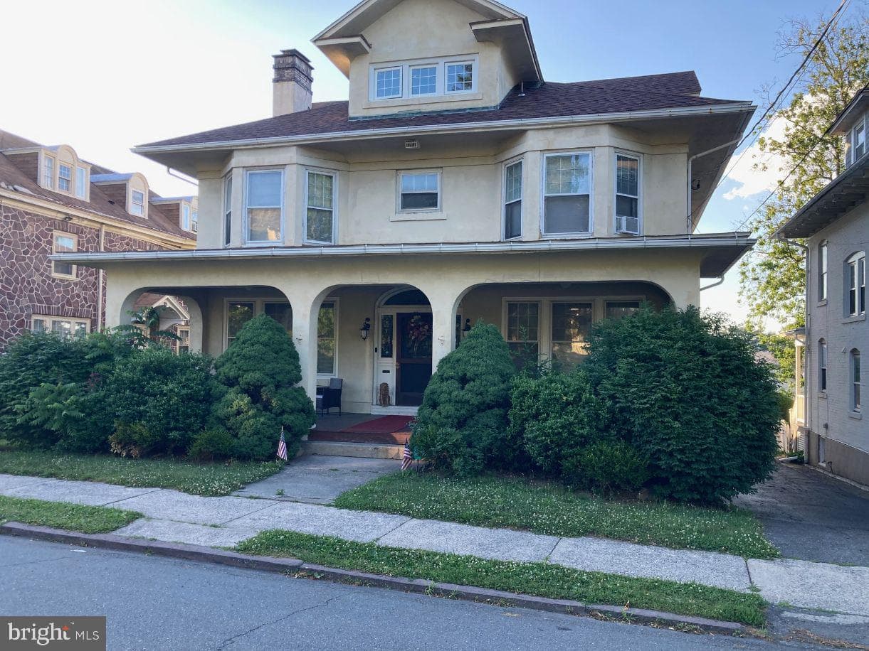 1812 Mahantongo Street, Pottsville