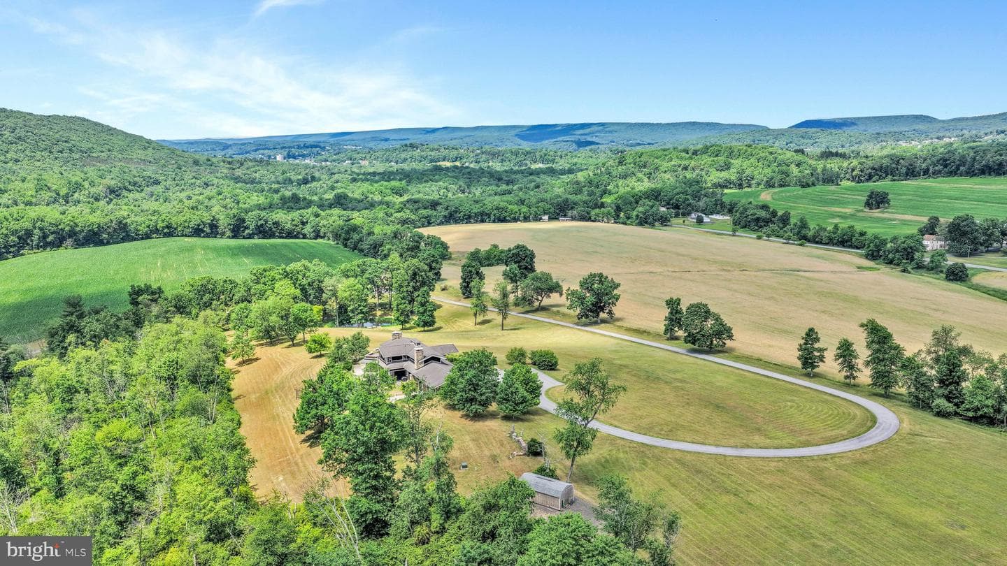 76 Zehner Lane, Landingville