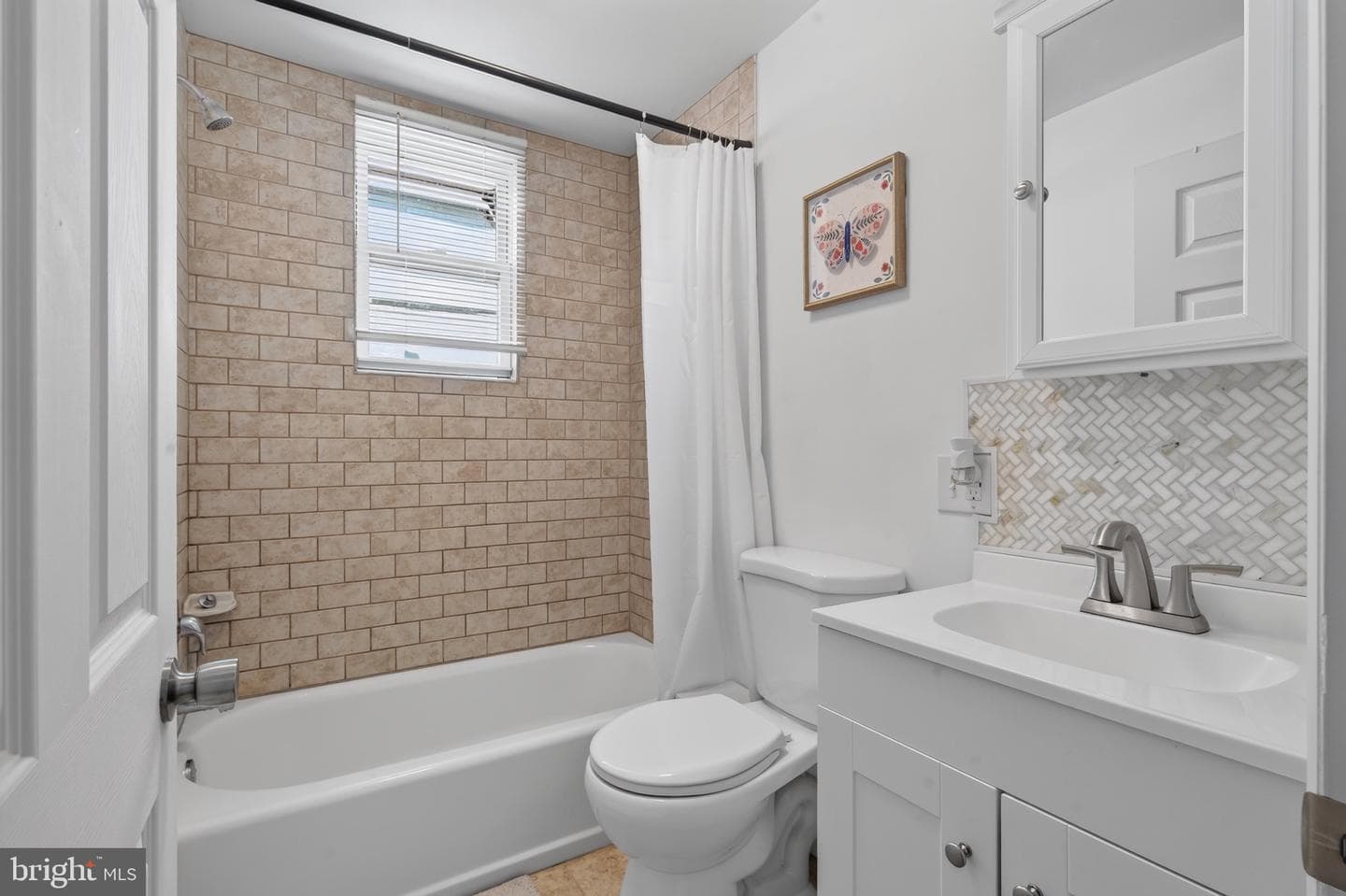 436 E Elm Street photo 26
