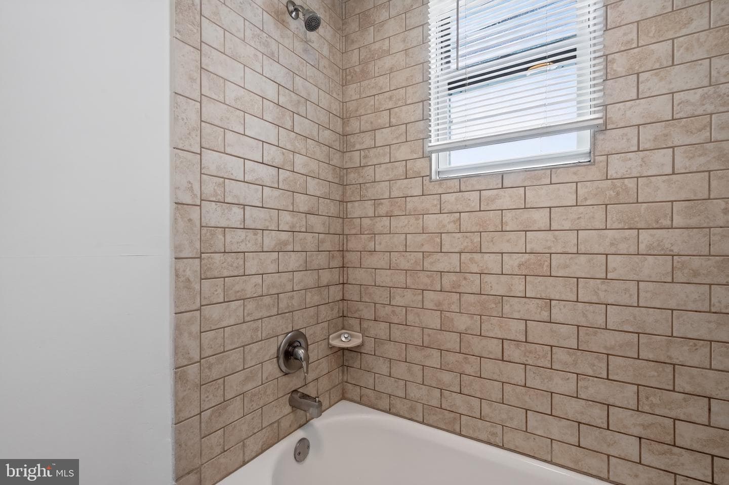 436 E Elm Street photo 28